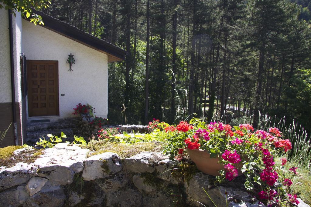 Le Rocce Di Scanno B&B Di Charme Exterior photo